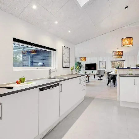 Дом отдыха Luxury Retreat With Pool - By Traum