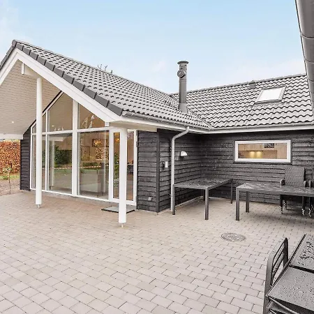 Luxury Retreat With Pool - By Traum