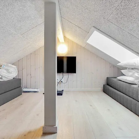 Luxury Retreat With Pool Semesterbostad