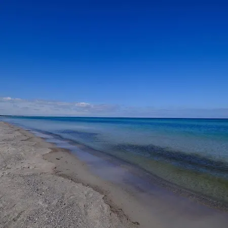 Дом отдыха Luxury Retreat With Pool - By Traum *